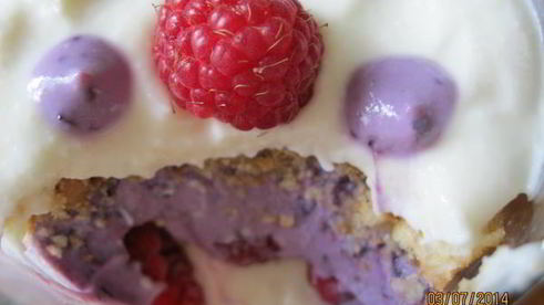 десерт с рикоттой и ягодами