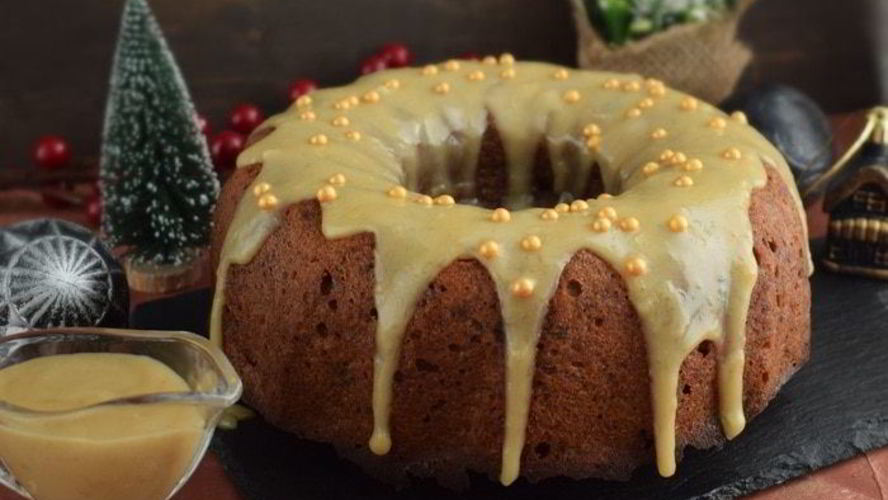 Рецепт финикового пудинга с карамельным соусом