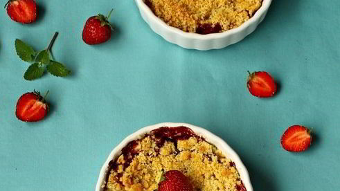 клубничный крамбл