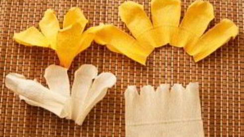 английская роза из конфет