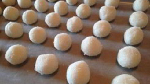 домашние кокосовые конфеты