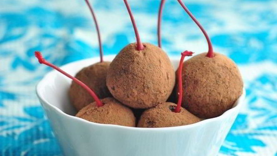 Рецепт конфет из сухофруктов с коктейльной вишней