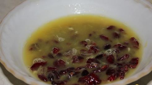 конфеты из вяленой клюквы в шоколаде