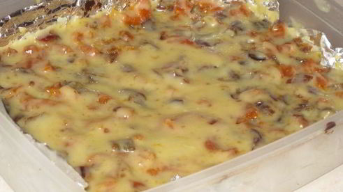 конфеты с двумя видами шоколада, с орехами и сухофруктами