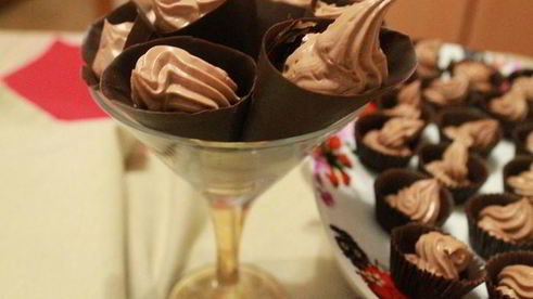 конфеты с шоколадно-сливочной начинкой