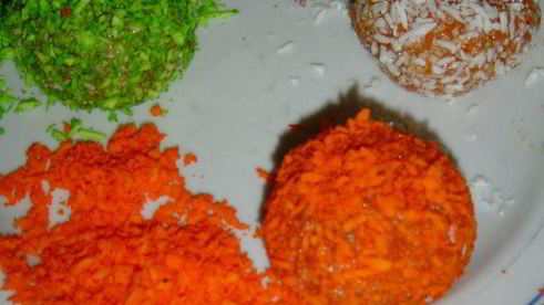 морковные конфетти