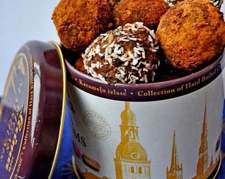 Полезные конфеты из чечевицы и фиников