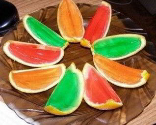 Красочное желе в апельсинах