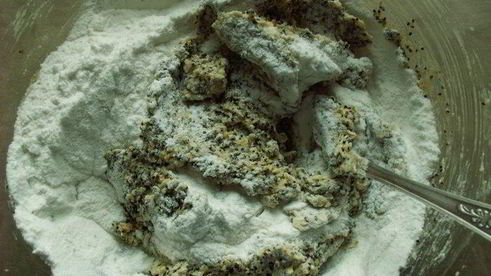 апельсиново-маковый рулет с кремом из маскарпоне