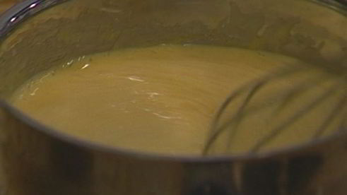 баварский крем с ягодным соусом