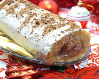 Бисквитный рулет с кремом Зимнее полено