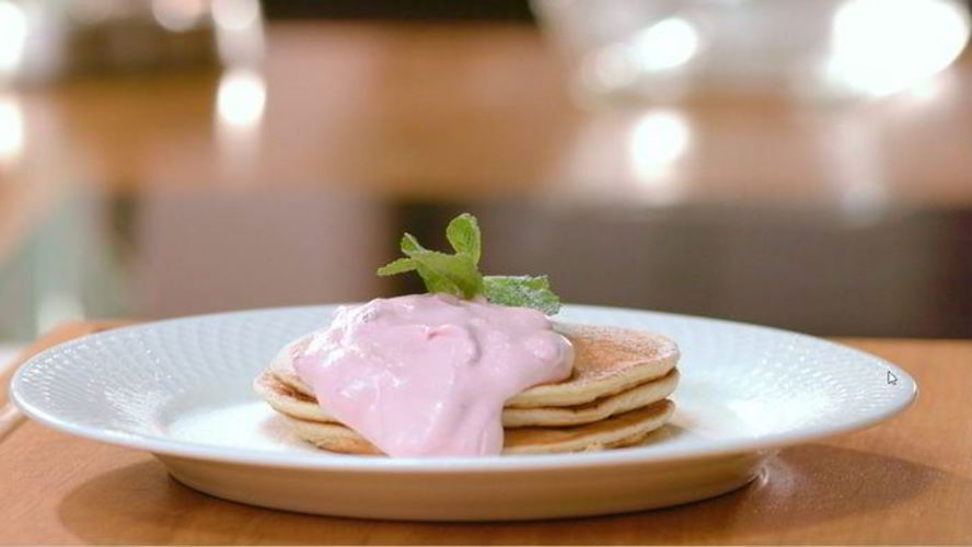 Рецепт блинчиков со сливочно-вишневыма кремом