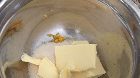 булочки с ароматным штрейзелем и ванильным заварным кремом