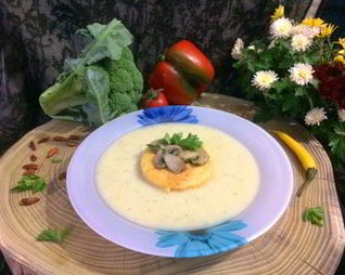 Хлебные равиоли в курином креме