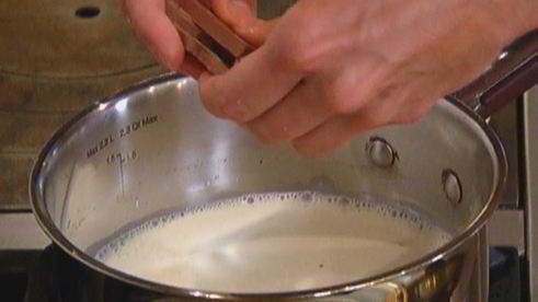 крем из молочного шоколада с тимьяном