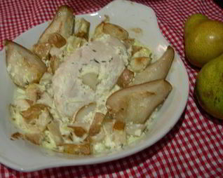 Курица с крем-чизом, грушами и имбирем