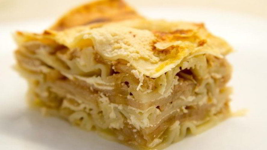 Рецепт лазаний с яблоками и творожным кремом