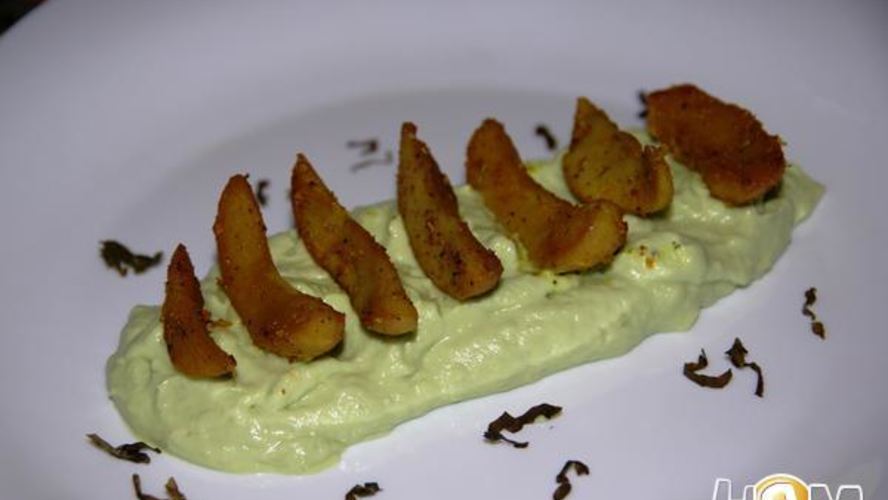 Рецепт яичек барашка на творожном креме из авокадо