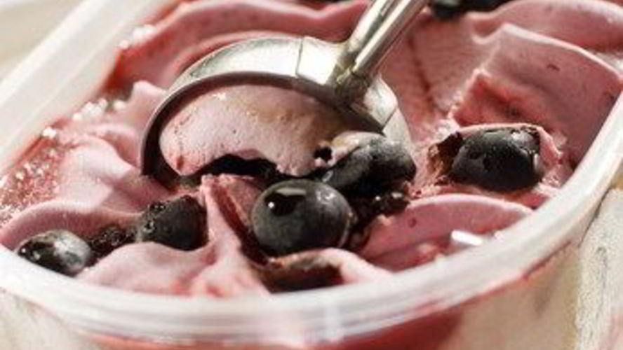 Рецепт быстрого черничного мороженого