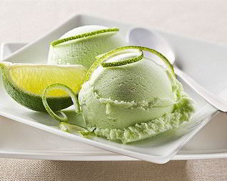 Мороженое из авокадо и лимона