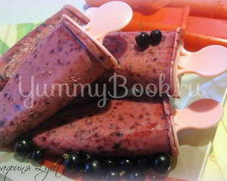 Мороженое из черной смородины со сливками