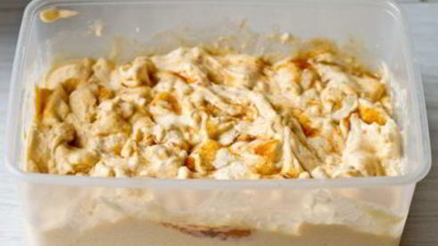 мороженое из хурмы с кардамоном и медом