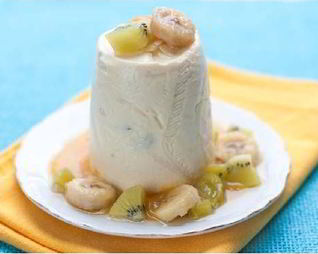 Мороженое из творога с медом и фруктами