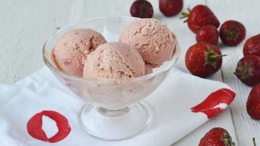 Рецепт мороженого клубника и бальзамик