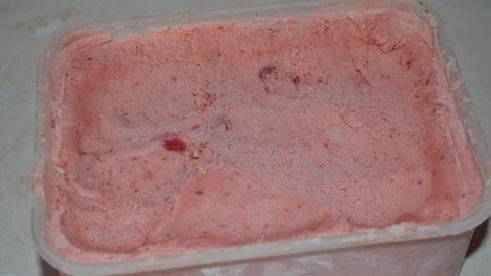 мороженое клубника и бальзамик