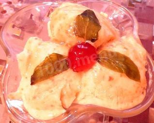 Мороженое на сливках с фисташками