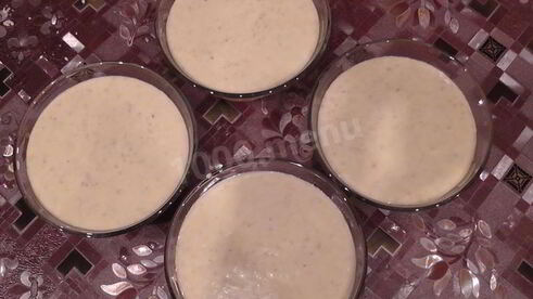 мороженое на сливках с фисташками