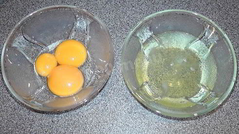 мороженое на сливках с фисташками