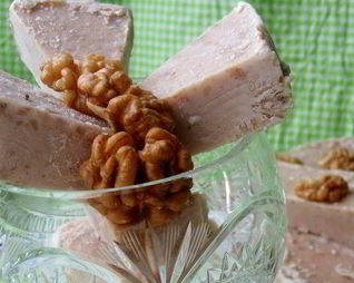 Мороженое ореховое