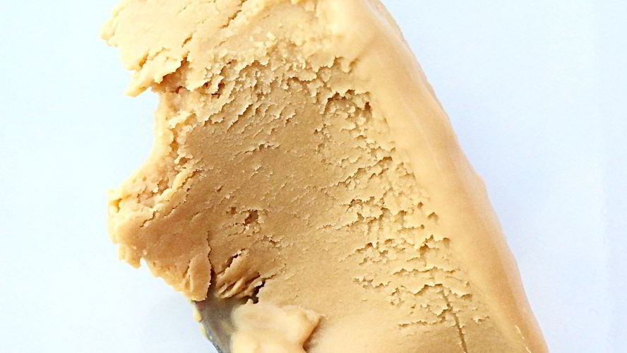 Рецепт мороженого с карамелизованным белым шоколадом