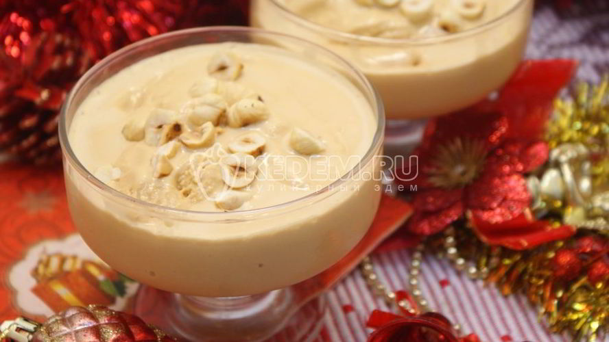 Рецепт новогоднего десерта-мороженого крем-брюле