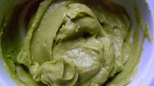 башенки из свеклы с муссом из авокадо