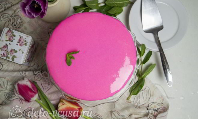 Лимонно-клубничный муссовый торт