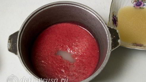 лимонно-клубничный муссовый торт