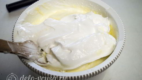 лимонно-клубничный муссовый торт