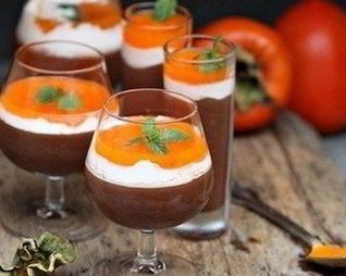 Мусс из горького шоколада с ликером