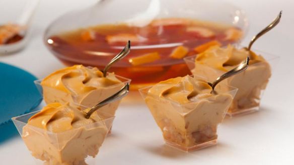 Рецепт Мусса из вареной сгущенки с китайской грушей