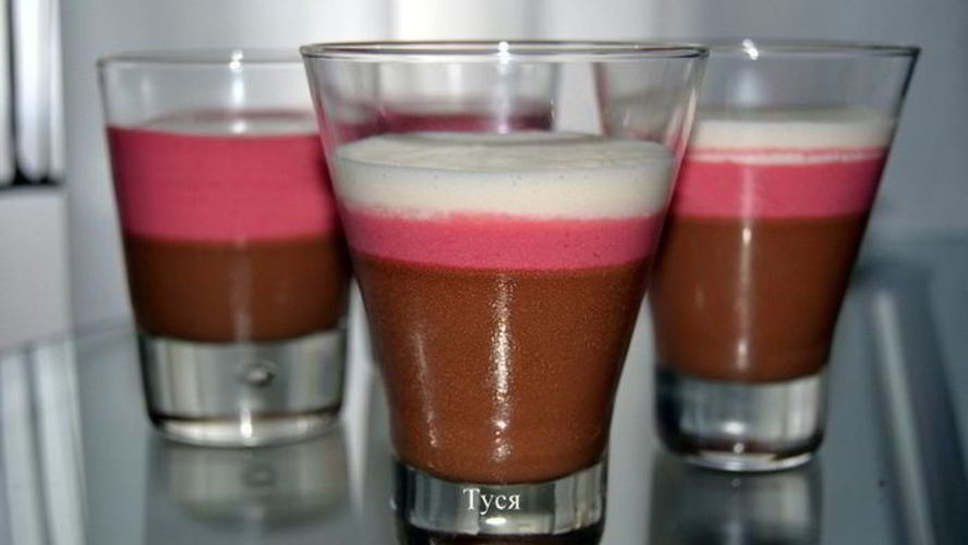 Рецепт шоколадного мусса с малиновыма кремома