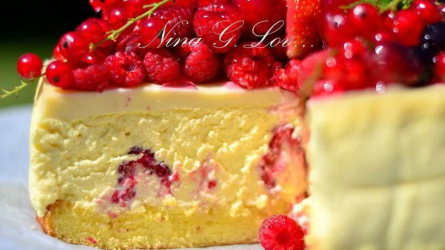 Рецепт творожного торта-мусса с ягодами в белом шоколаде