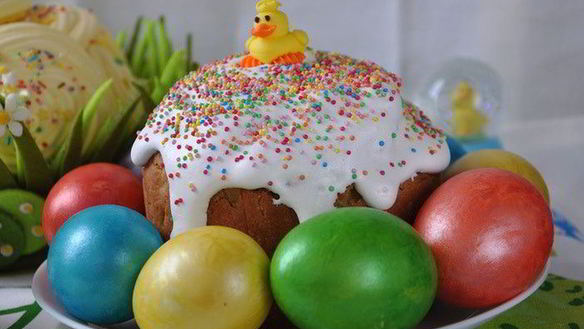 Рецепт Коньячного кулича с изюмом, цукатами и орехами