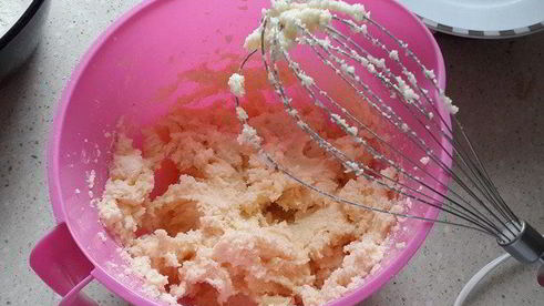 коньячный кулич с изюмом, цукатами и орехами