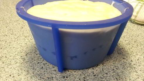 кулич с сюрпризом