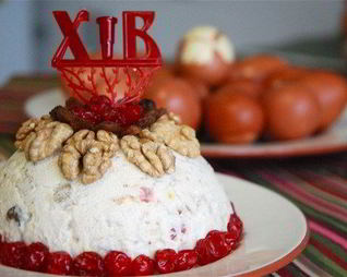 Пасха с медом и цукатами