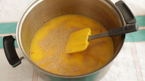 шафрановый кулич