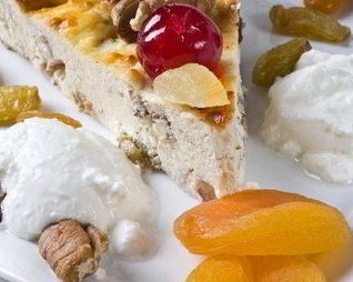 Сливочная пасха с орехами, цукатами и цедрой