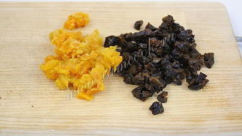 творожная пасха шоколадная с сухофруктами